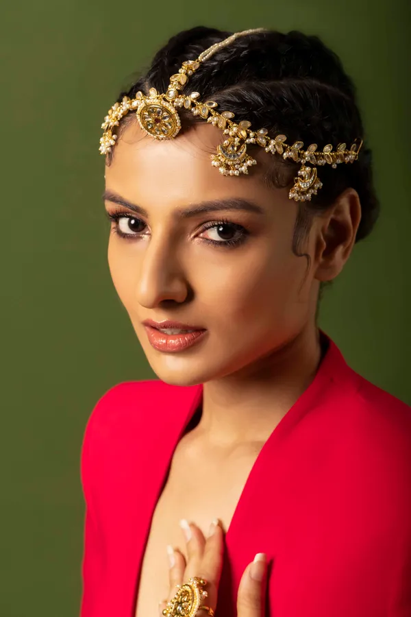 Golden Kundan Chand Borla Mathapatti