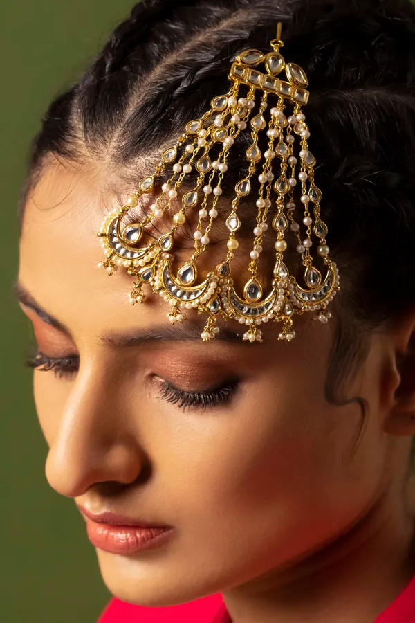 Char Chand Golden Kundan Passa
