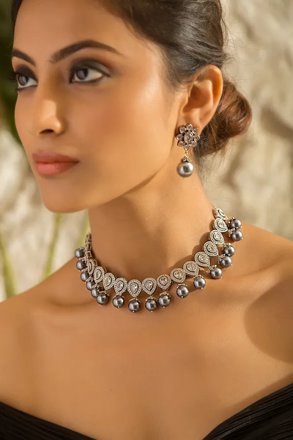 Silver Zirconia Necklace With Grey Pearl