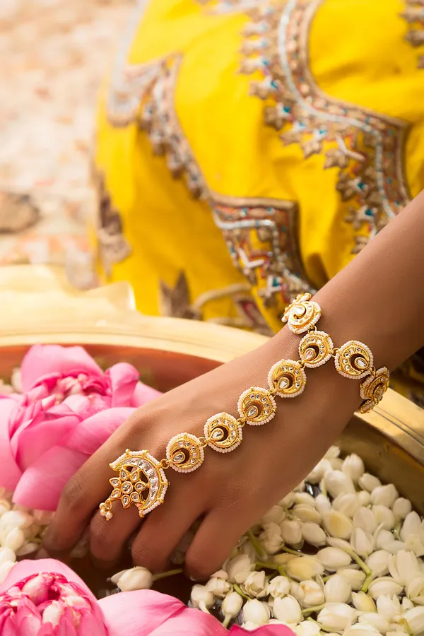 Gold & White Kundan Haathphool