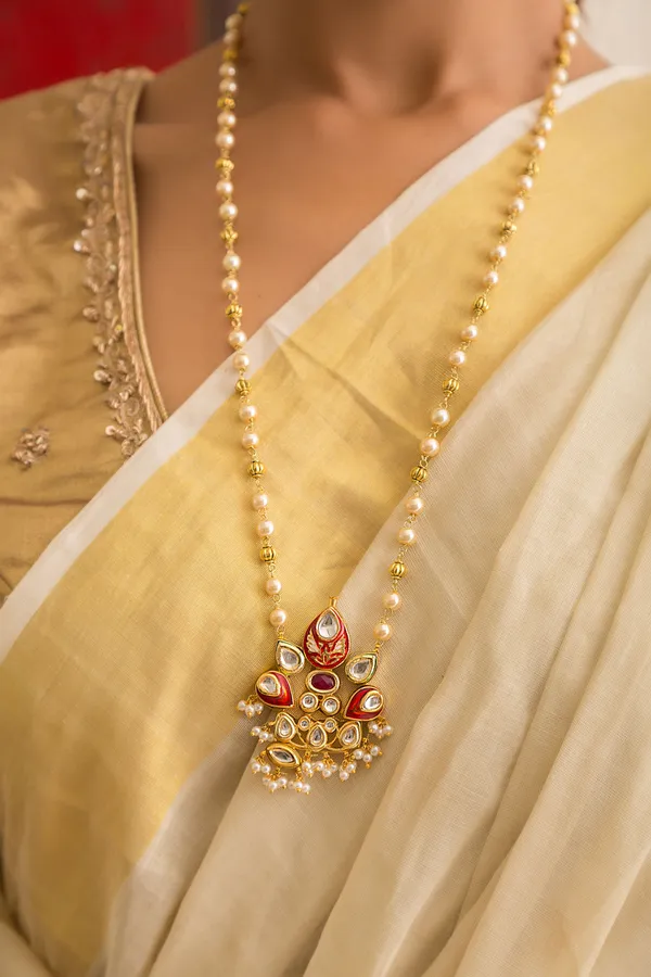 Red Enamel Tukri With Pearls Kundan Enamred Pendant Necklace
