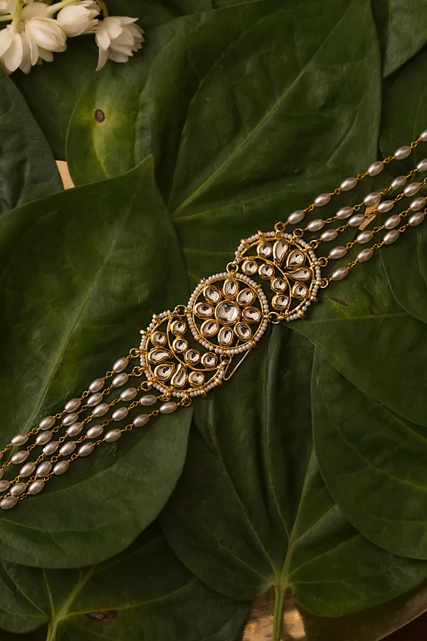 Golden Kundan Matha Patti