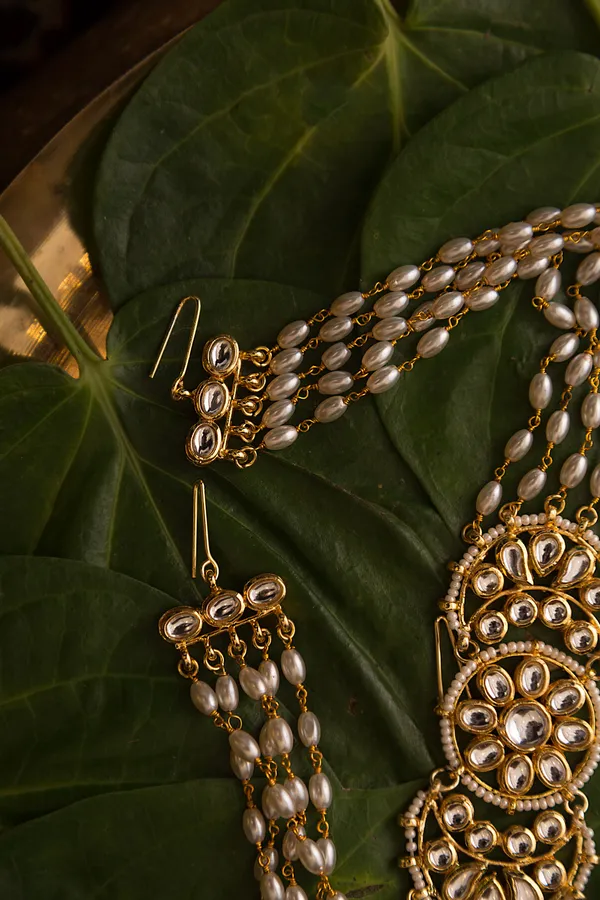 Golden Kundan Matha Patti