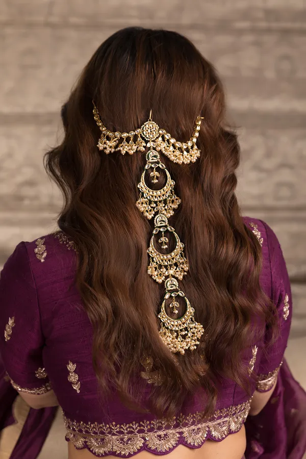 Gold & White Chandmilan Choti Phool