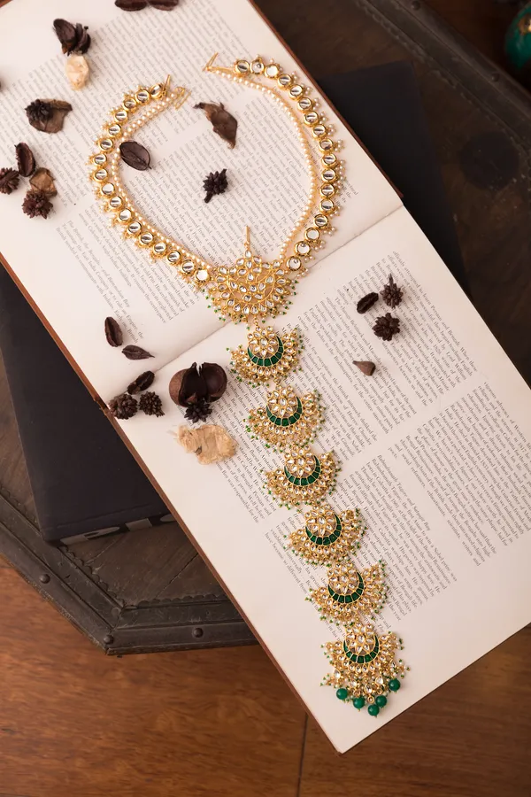Gold & Green Kundan Green Drops With Pearls Choti Phool