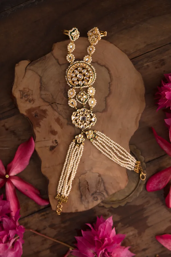 White & Gold Pearls Dual Finger Kundan Haathphool