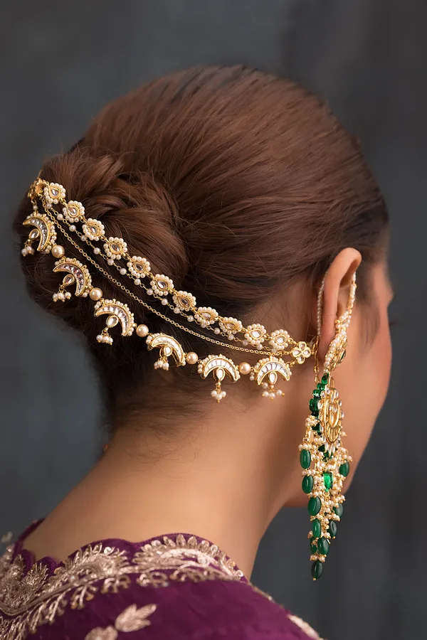 Golden Chand Biya With White Pearls Kaan Saharas