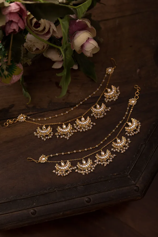 Golden Chand & White Pearls Kaan Saharas