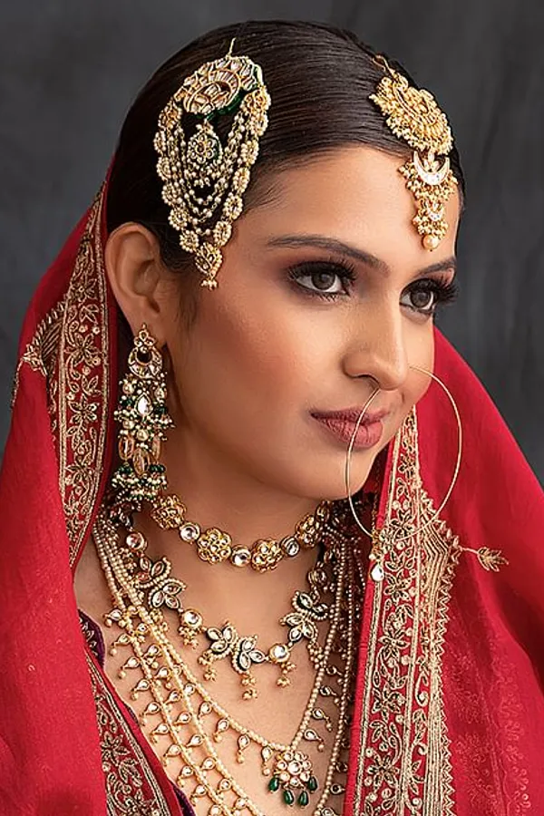 White Kundan Pearls Passa