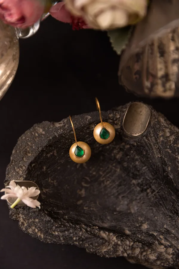 Green Drop White Kundan Pearl Earrings
