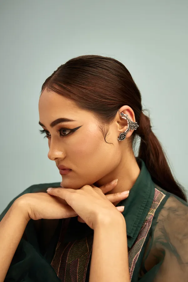 Dual Tone Pearls Earcuffs