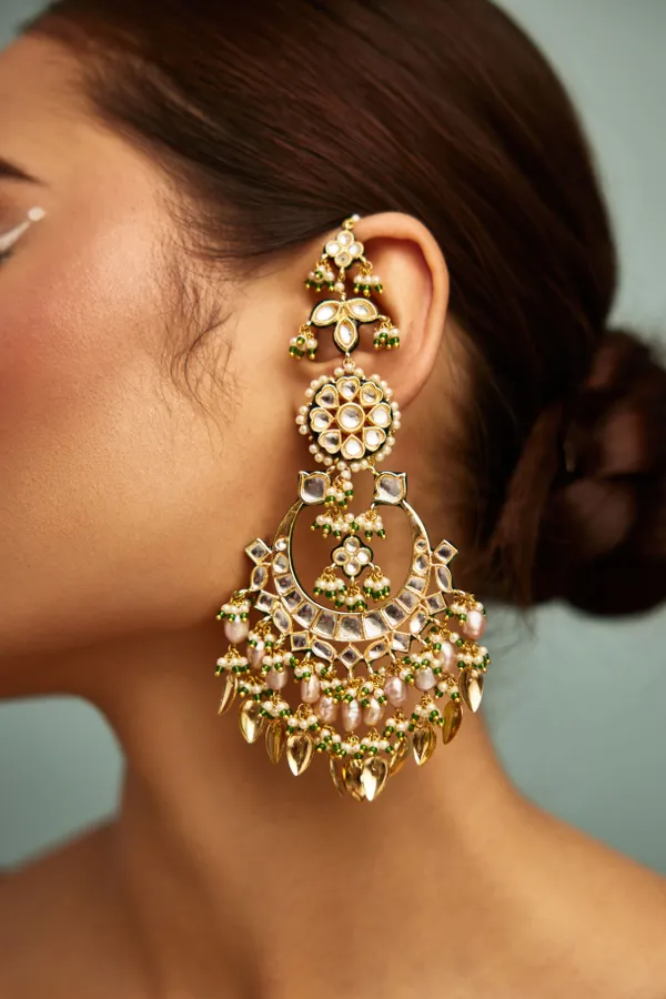 Statement Kundan Gold & White Pipalpatti Chandbaali