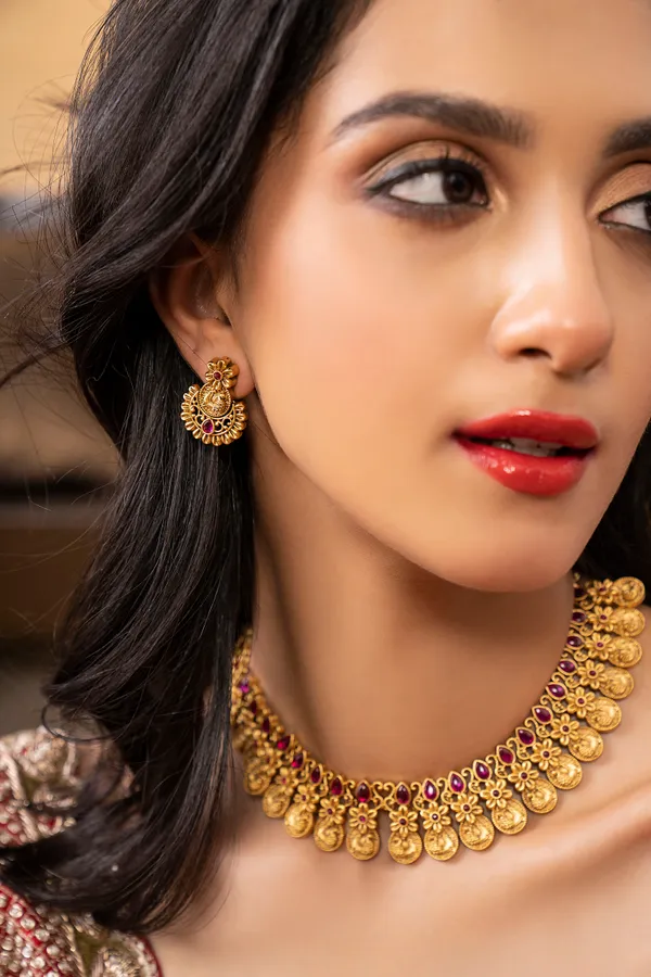 Statement Red & Gold Flower Kundan Choker Necklace Set