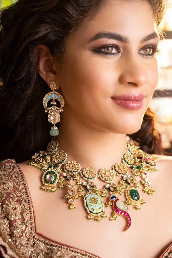 Gold & Feroza Chand Pearls Earrings