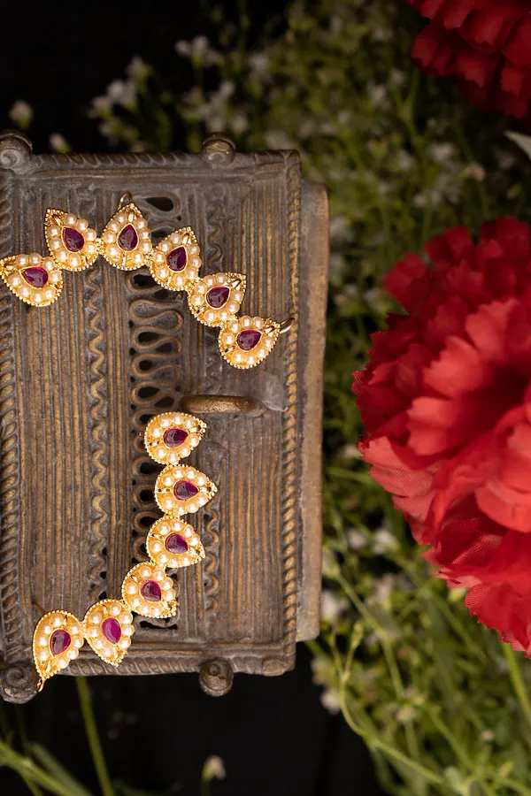 Red Kundan Earcuff Earrings With Pearls