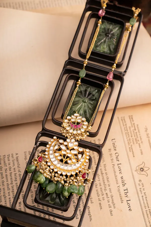 Red Kundan Gold & White Necklace With Green Drops