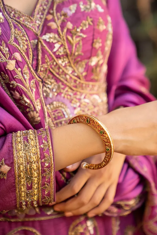 Green & White Kundan Red Meenakari Kada