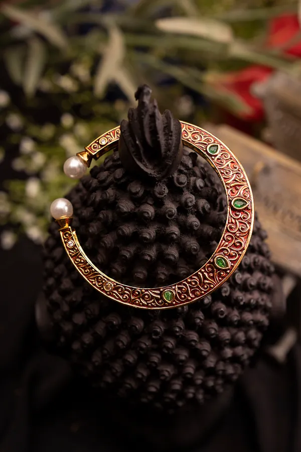 Green & White Kundan Red Meenakari Kada