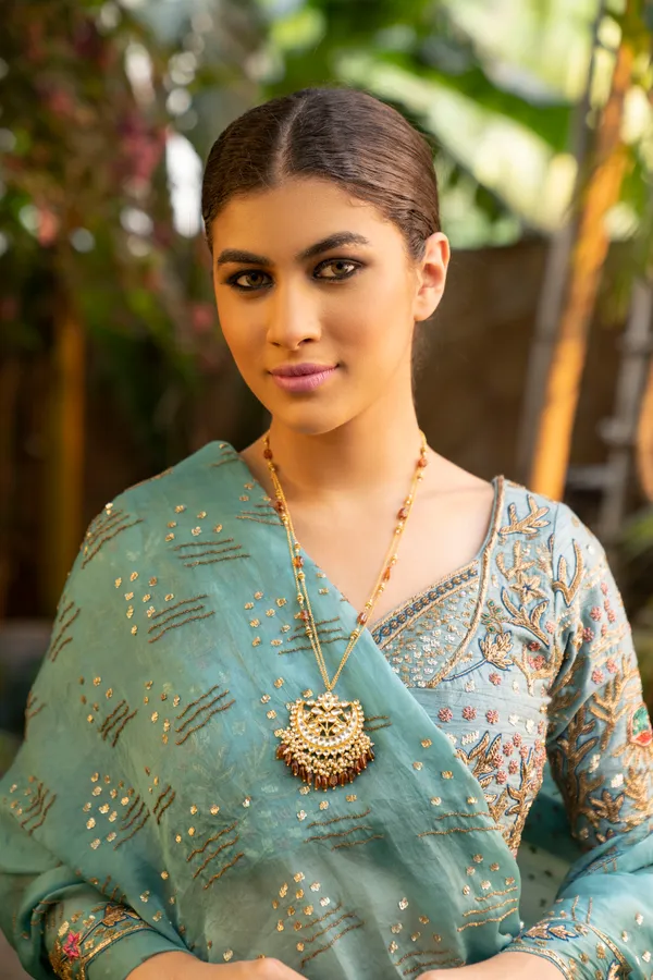 Gold & White Pendant Necklace With Red Drops