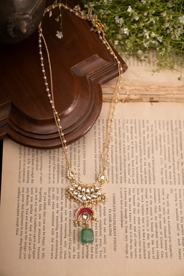 Gold & White Red Chand Green Drop Pendant Necklace