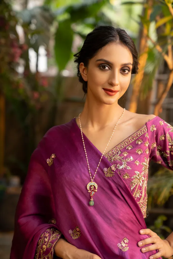 Feroza Chand Red Kundan Green Drop Pendant Necklace