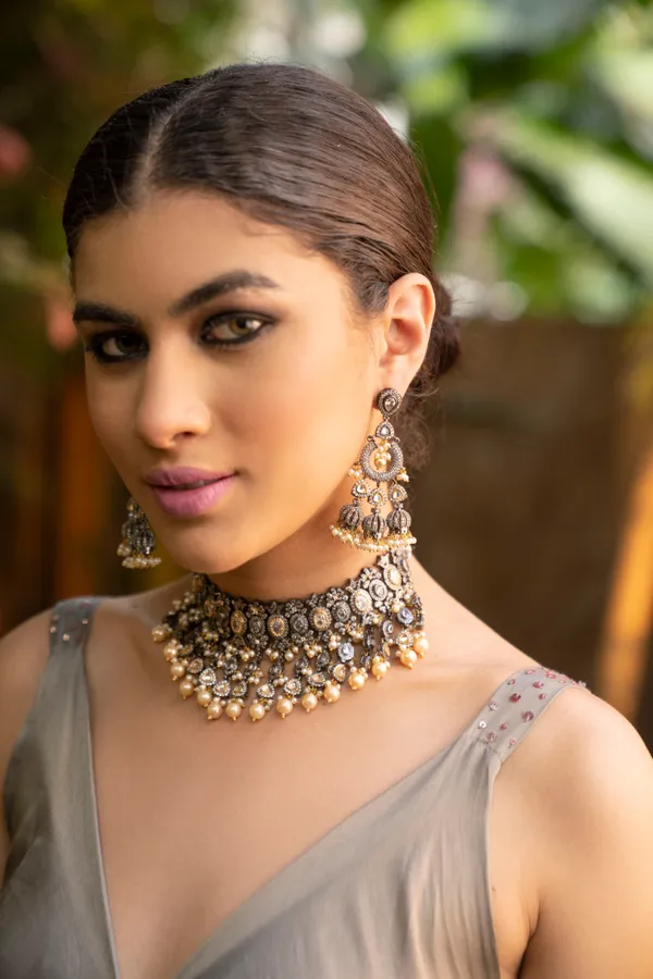 Dual Tone Zirconia Necklace With Pearls Set