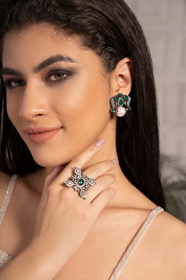 Green Zircon Earrings with Pearl