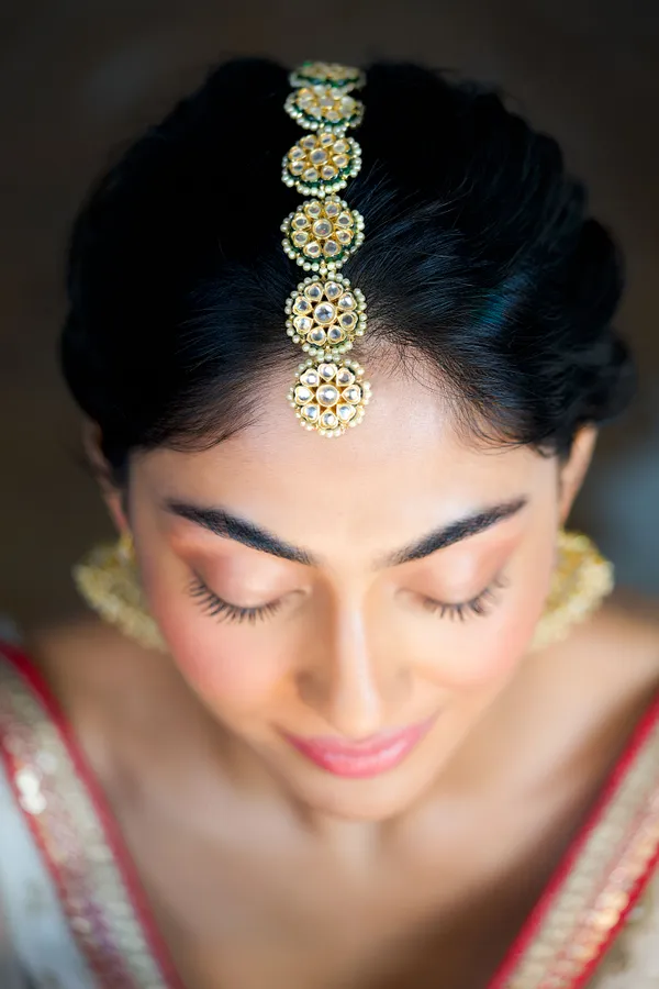 Gold & White Kundan Flower Maang Tikka