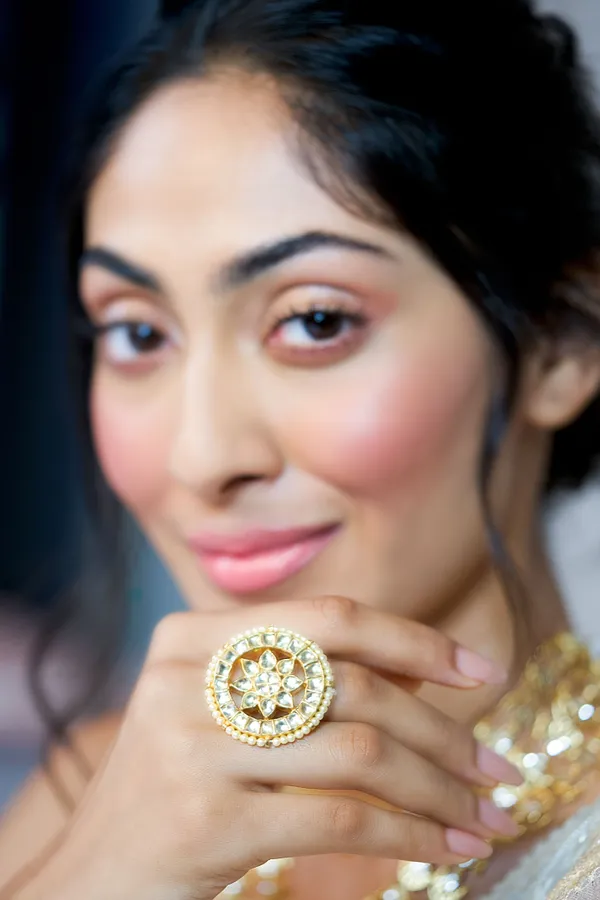 Gold & White Kundan Flower Ring