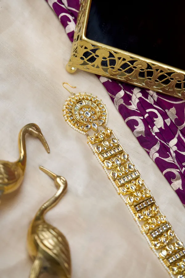 Gold & White Kundan Chand Choti Phool