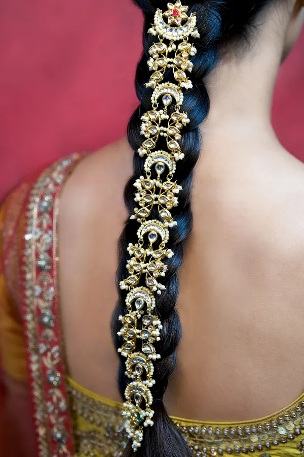 Red Kundan Gold & White Chand Chotiphool