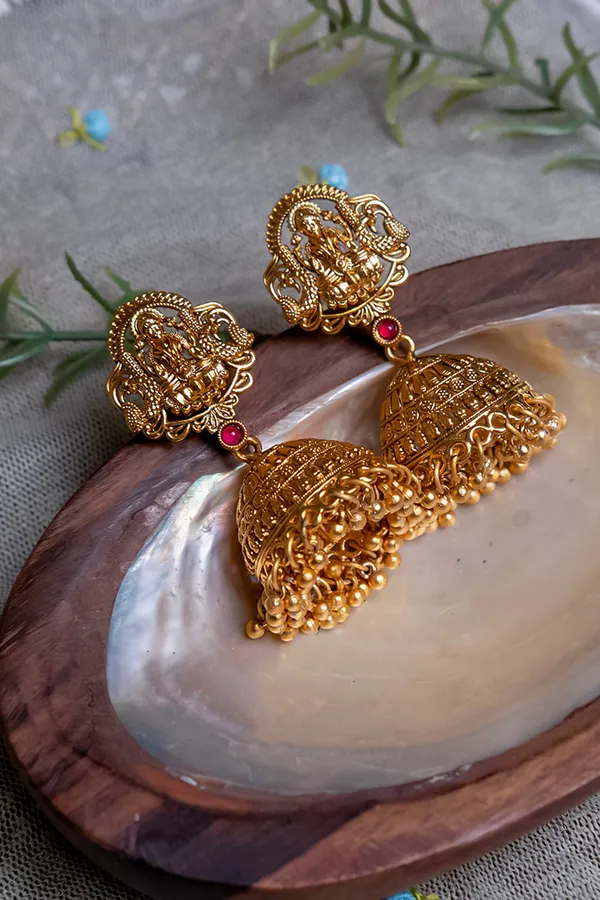 Red Kundan Regal Gold Jhumki