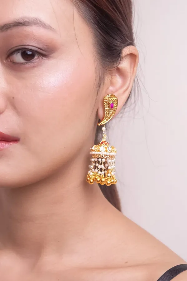 Pink Kundan Gold Jhumki With Gold Beads