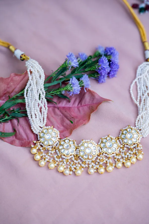 Golden Flower & Pearls Kundan Choker Necklace