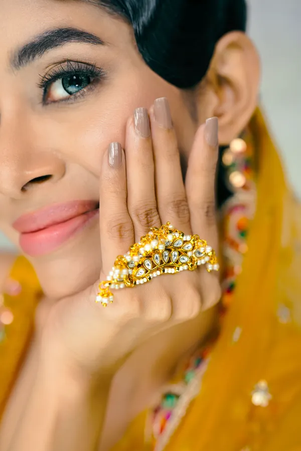 Gold & White Pearls Ring