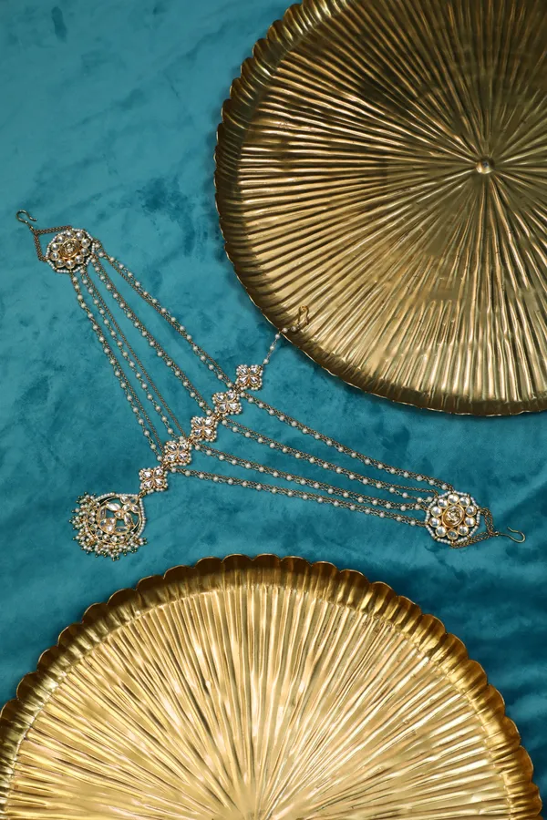 Gold & Green Meenakari Kundan Mathapatti