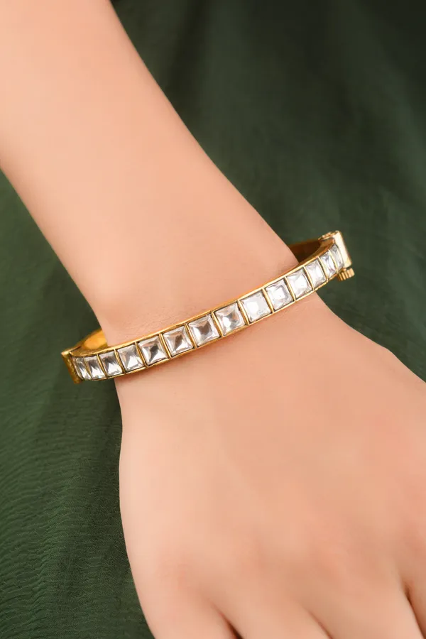 Gold Tone Kundan Bangle