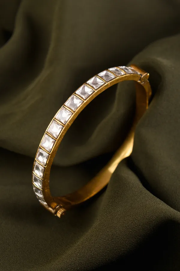 Gold Tone Kundan Bangle