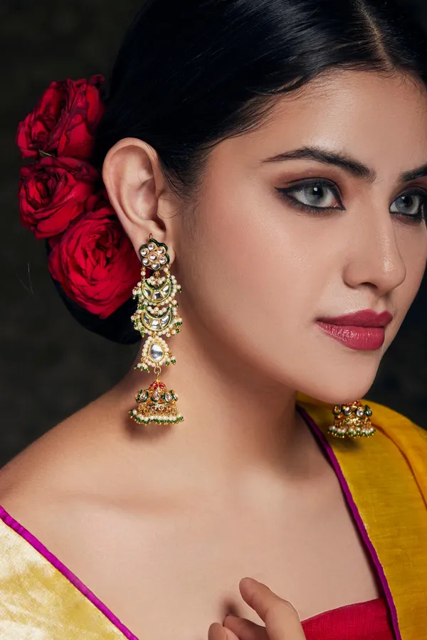 Kundan Chand & Pearl Jhumki Earrings