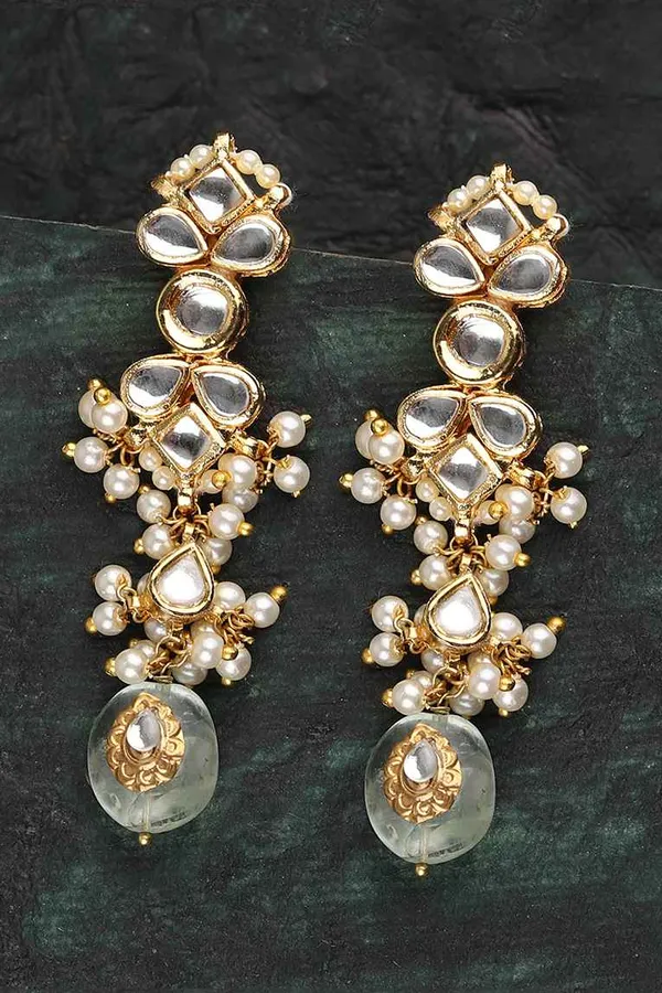 Kundan Decor Barium Pearls Earrings
