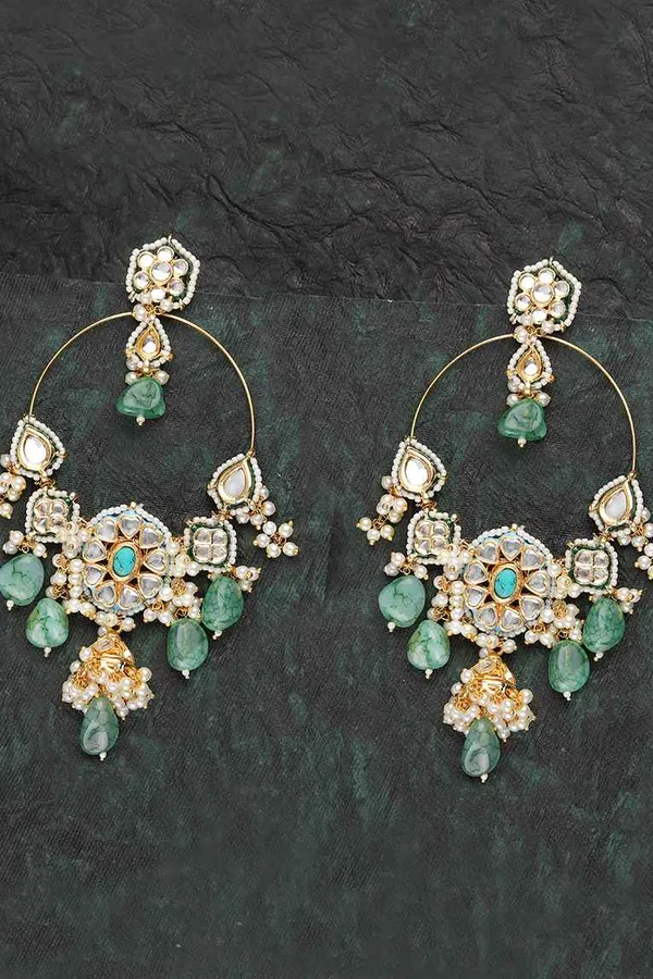 Textured Pale Green Kundan Chandbali Earrings