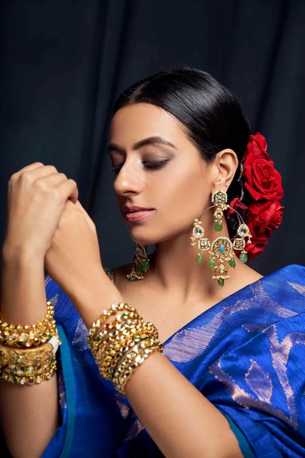 Textured Pale Green Kundan Chandbali Earrings