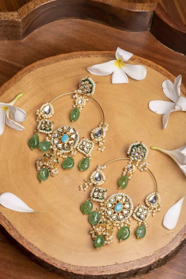 Textured Pale Green Kundan Chandbali Earrings
