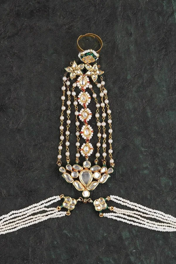 White Pearl & Kundan Multi Pearl String Haathphool