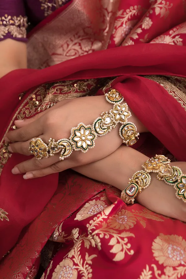 White Florafied Kundan Pearls Haathphool