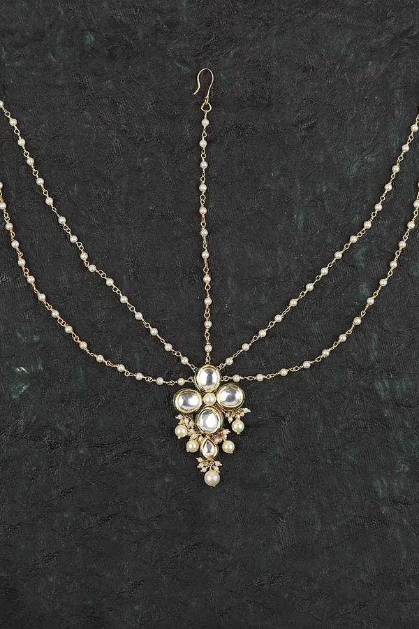 Clover Kundan Flower Pearls Mathapatti