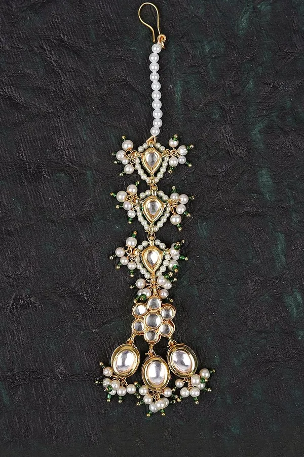Flower Power Kundan Pearls Maang Tikka