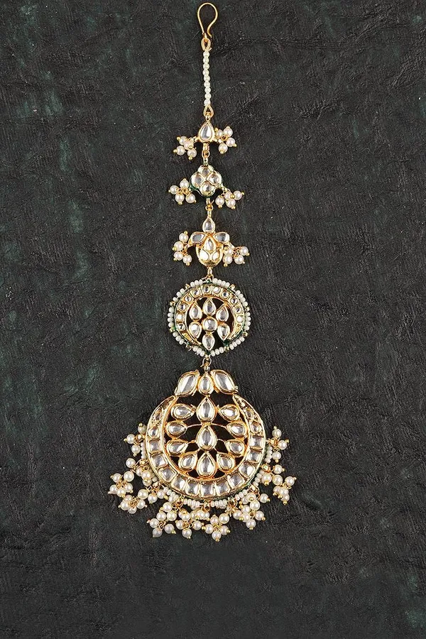 Layered Floral Chand Kundan Pearl Maang Tikka