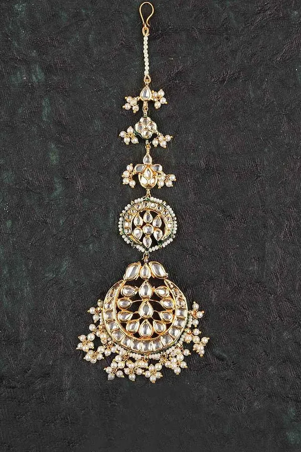 Layered Floral Chand Kundan Pearl Maang Tikka