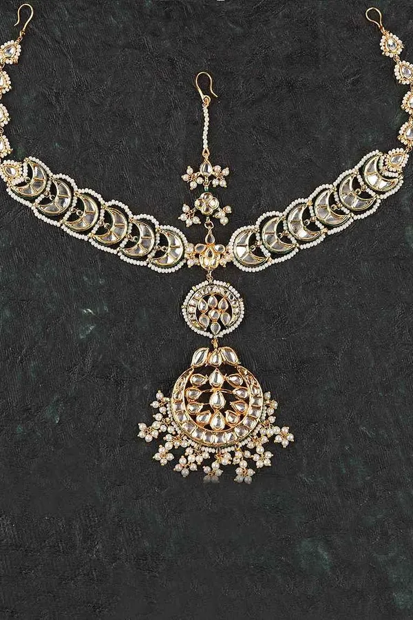 Pearl & Kundan MathaPatti